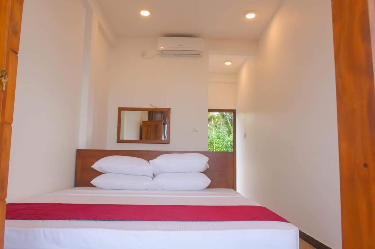 Ocean Breeze Villa Ματάρα Εξωτερικό φωτογραφία
